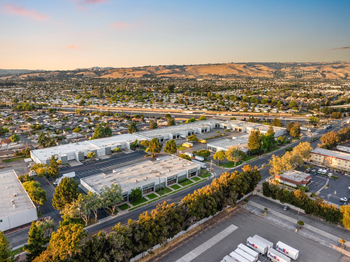 5,000 SF Industrial Space in Hayward, CA Photo